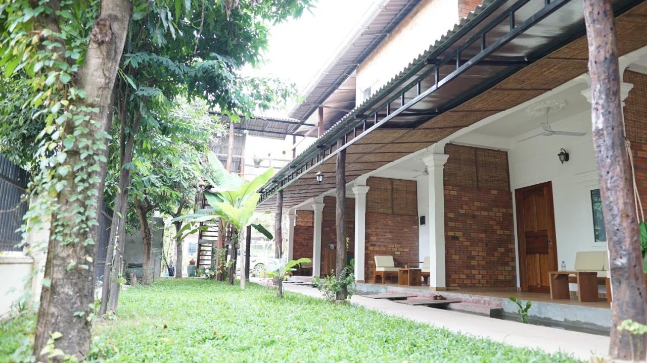 Angkor Dino Home Siem Reap Exterior photo